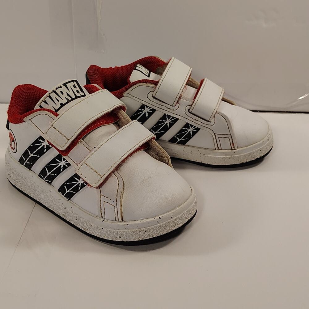 ADIDAS GRAND COURT X MARVEL SPIDER-MAN SHOES KIDS Size 5K